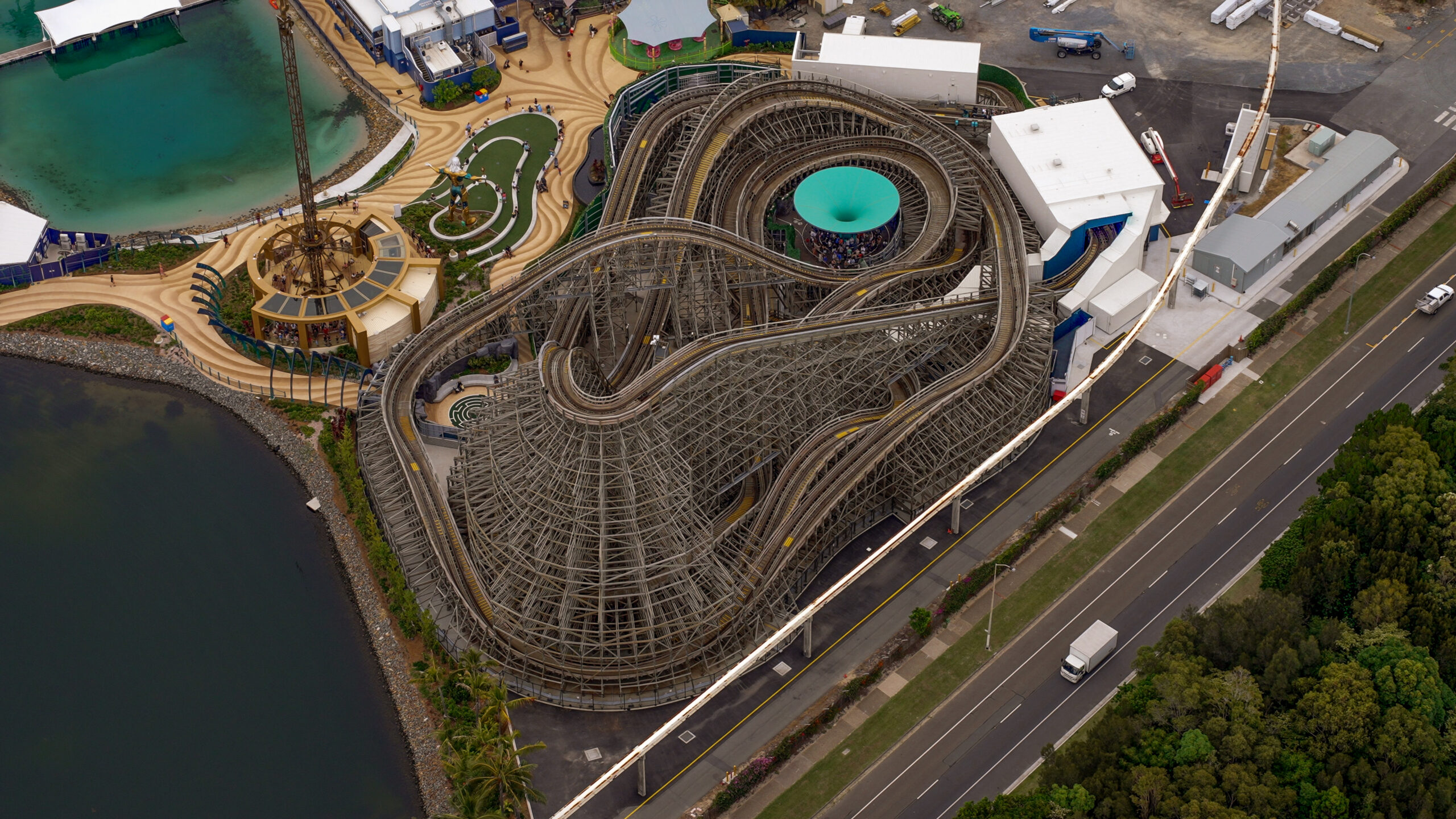 Newest Martin &#038; Vleminckx coaster at Sea World Gold Coast to feature record-breaking crossovers, top speed of 85km/h, and custom theming